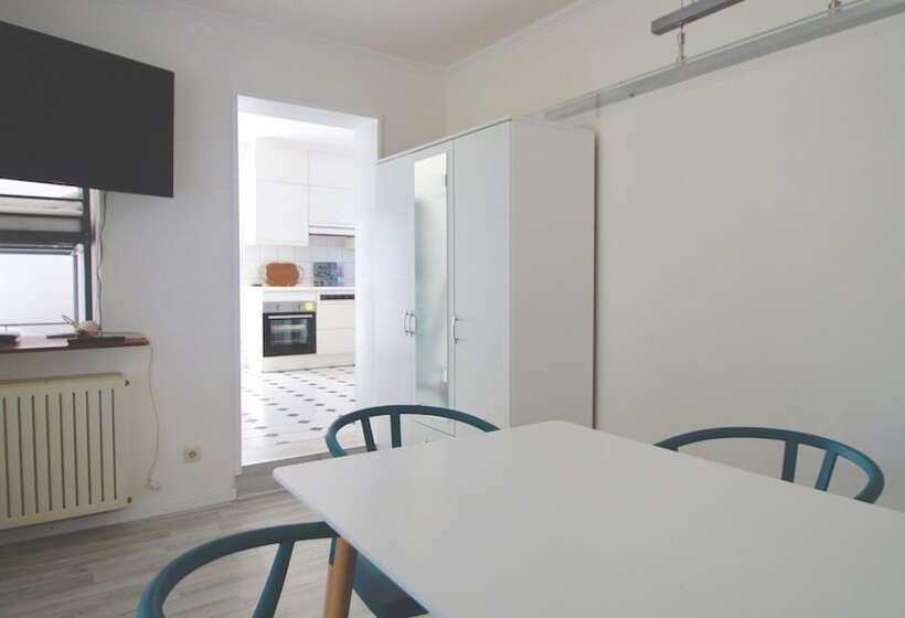 Ferienwohnungen  Bergisch Gladbach Gl234