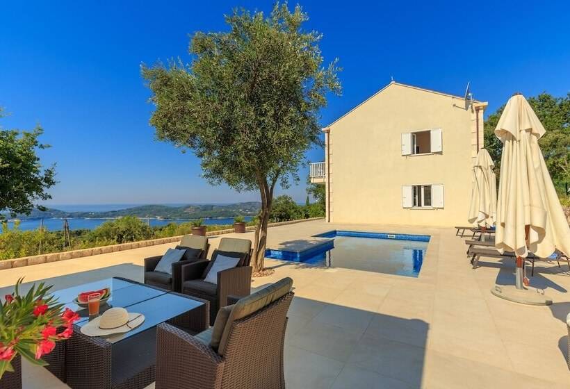 Hedera Estate, Villa Hedera Vii