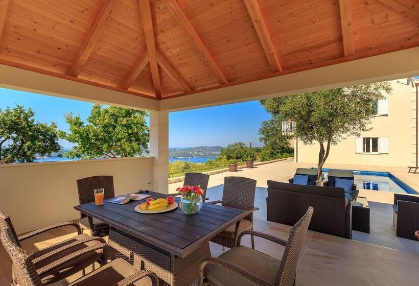 Hedera Estate, Villa Hedera Vii