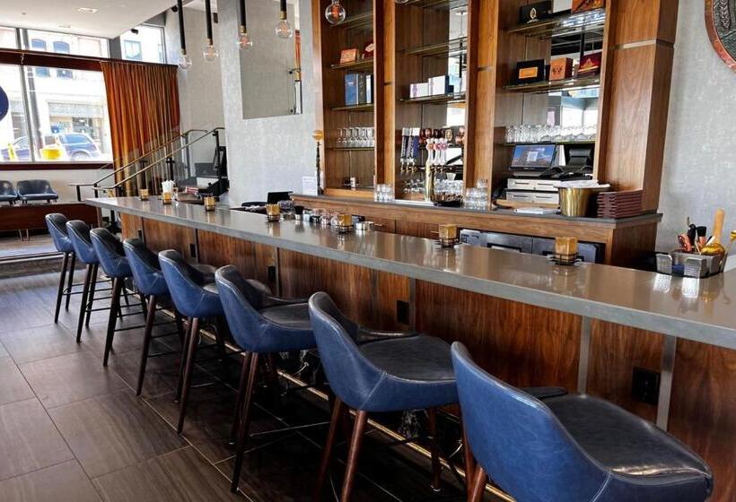 בית מלון כפרי Blutique, Akron, A Tribute Portfolio