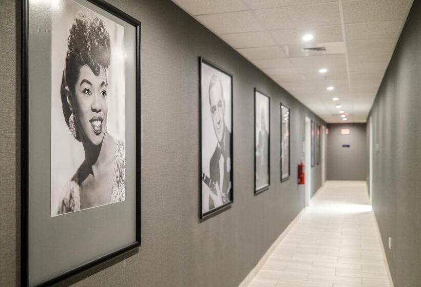 בית מלון כפרי Blutique, Akron, A Tribute Portfolio