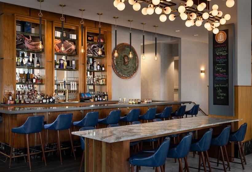 בית מלון כפרי Blutique, Akron, A Tribute Portfolio