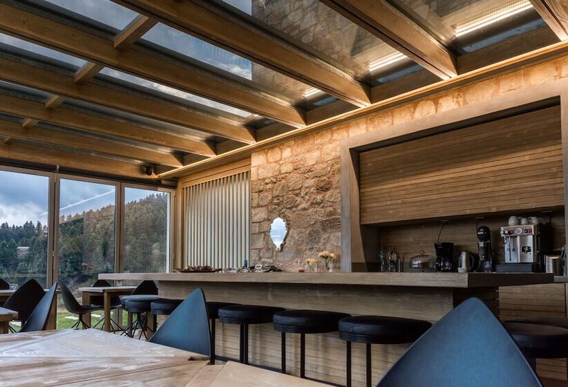 هتل Escapade Luxury Residences