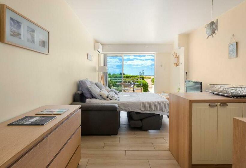 La Comédie De Vanneau  L Intermède