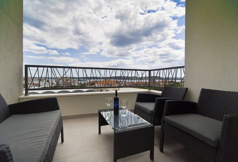 پانسیون Guest House Bulli