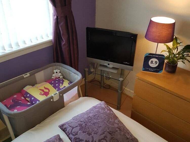 ペンション Homestay Oakridge Crescent