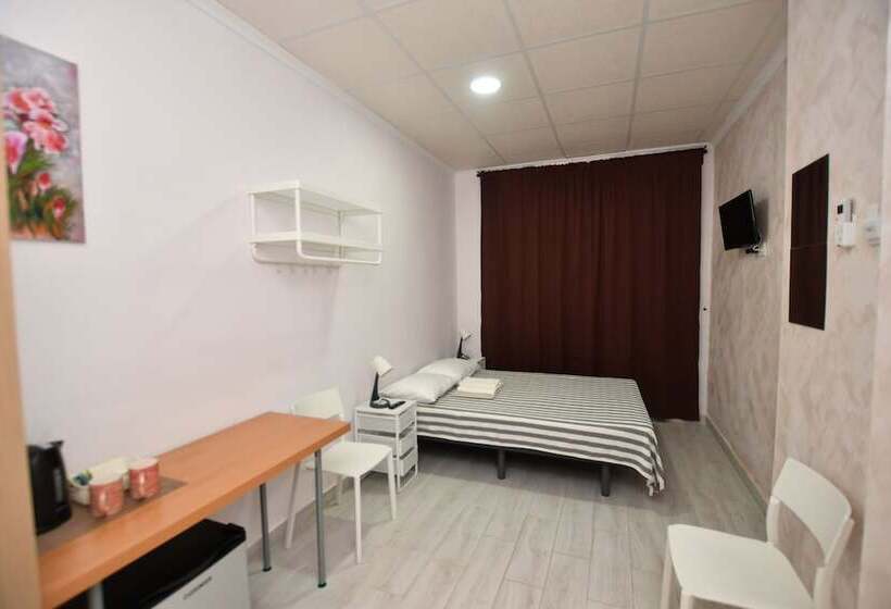 پانسیون Hostal 7a