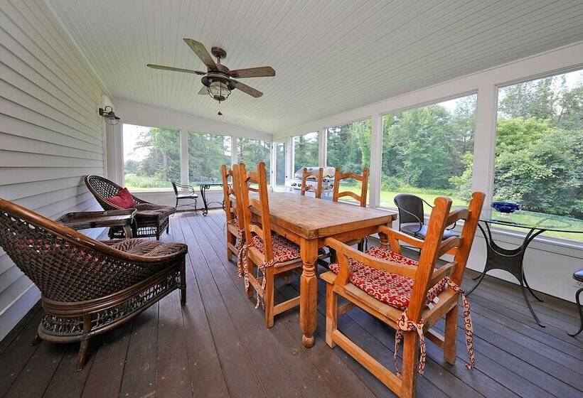 پانسیون Jacob S Tanglewood Ranch