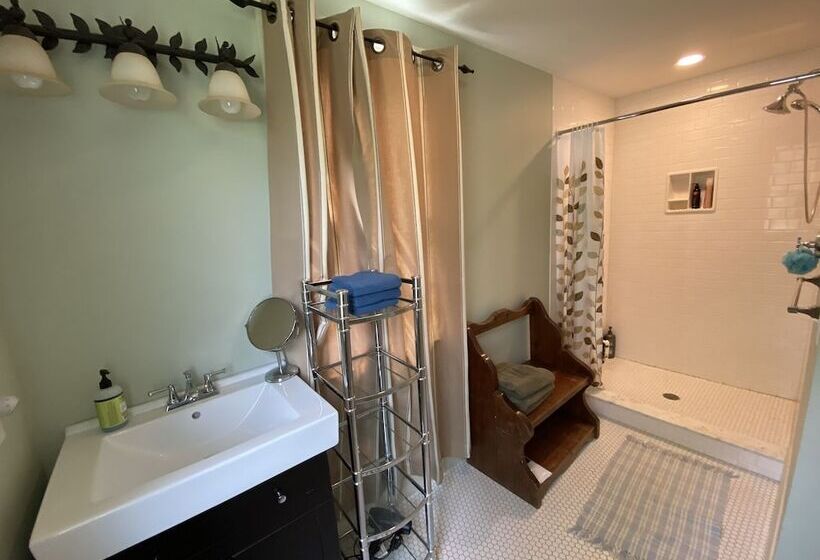 پانسیون Jacob S Tanglewood Ranch