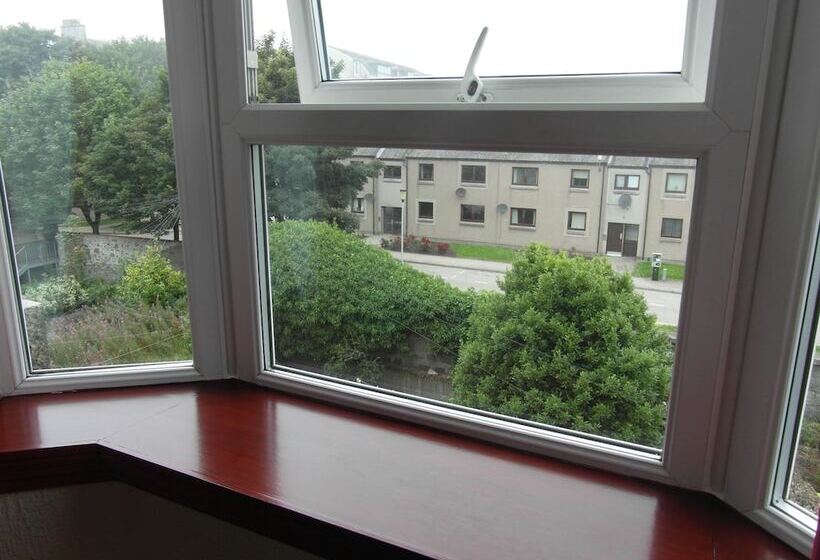 ペンション Jasmine Central Guest House