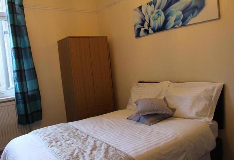 פנסיון John St Town House