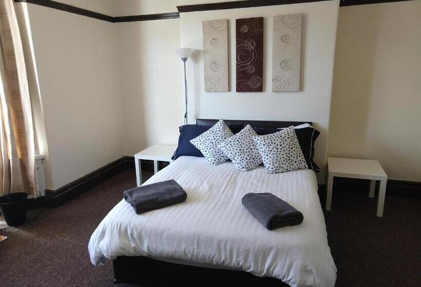 פנסיון John St Town House