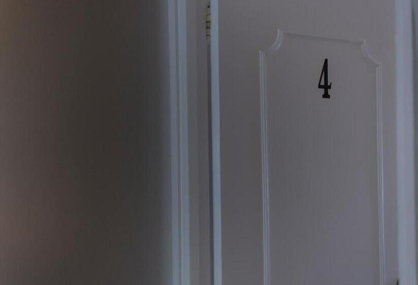 پانسیون Màhouse Guesthouse