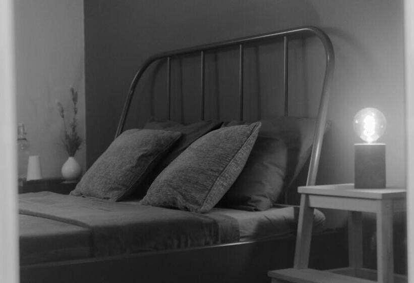 پانسیون Màhouse Guesthouse