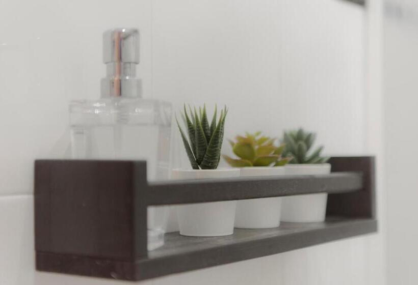 پانسیون Màhouse Guesthouse