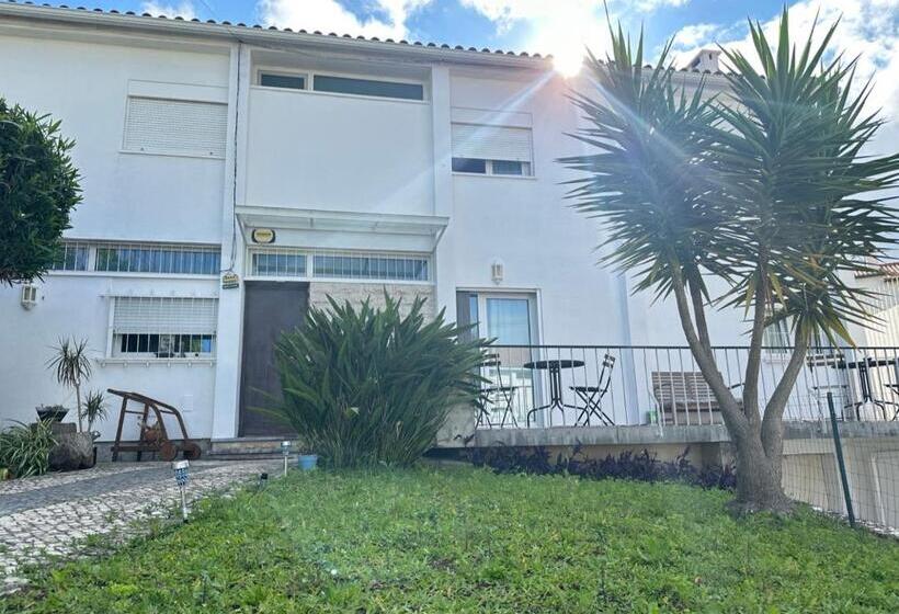 پانسیون Màhouse Guesthouse