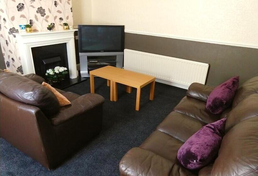 ペンション Napier Town House