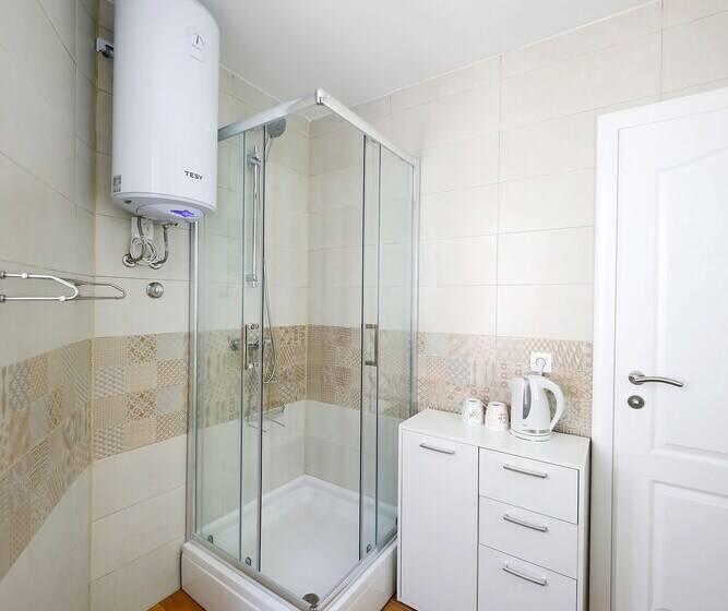 膳宿费 Pyrotima Apartments