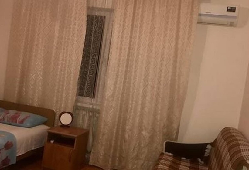 פנסיון Sadorini Guest House