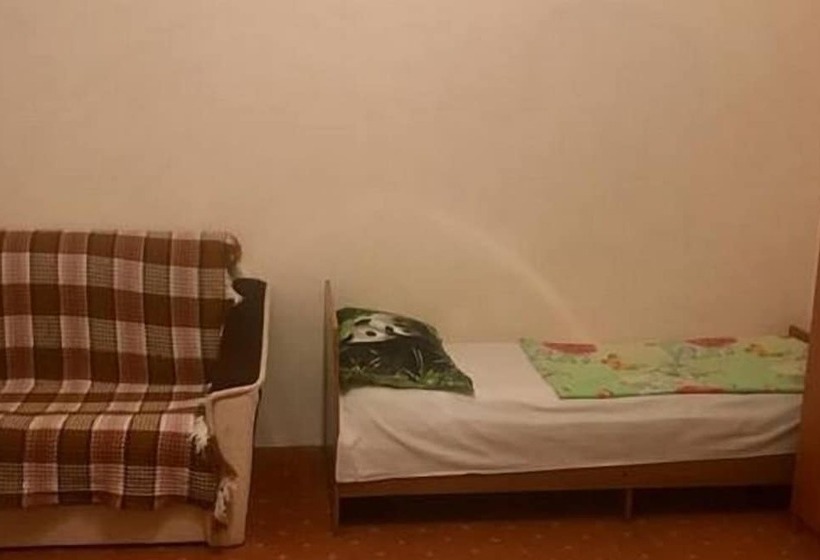 פנסיון Sadorini Guest House