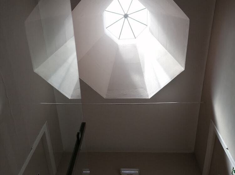 펜션 Temple Suites Guesthouse