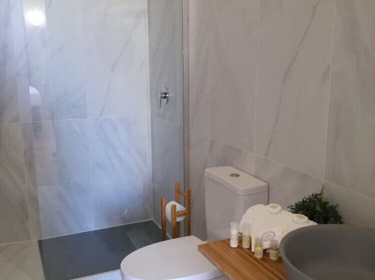 펜션 Temple Suites Guesthouse