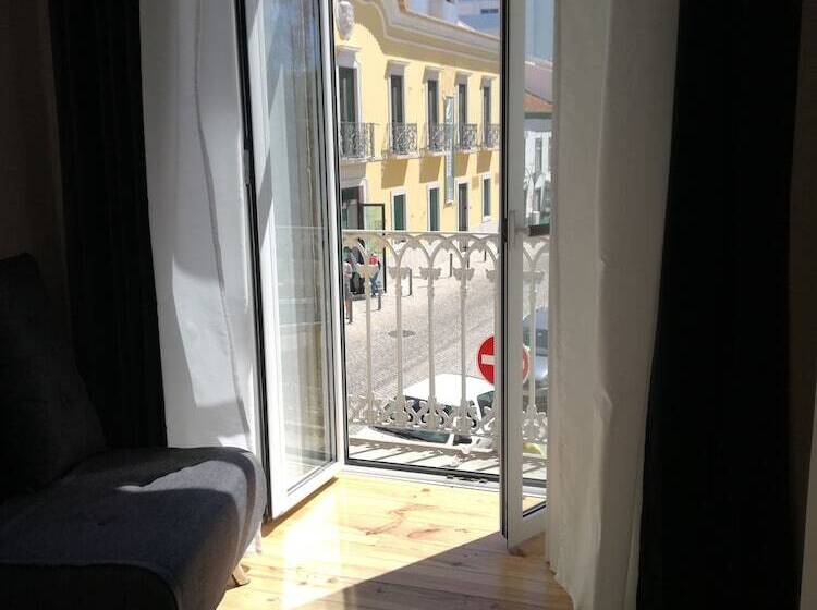 펜션 Temple Suites Guesthouse