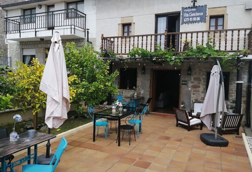 פנסיון Villa Castellanos