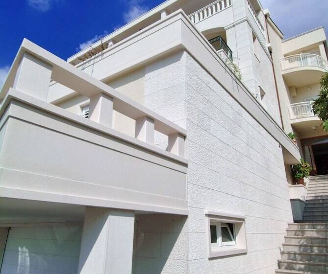 بنسيون Villa Medic