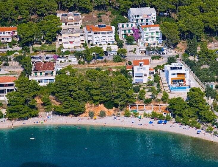 بنسيون Villa Medic