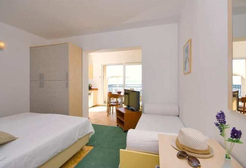 بنسيون Villa Medic