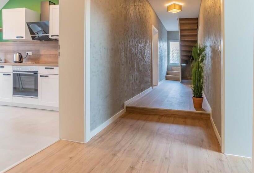 Пансион Zur Quelle Ferien Apartment Haus