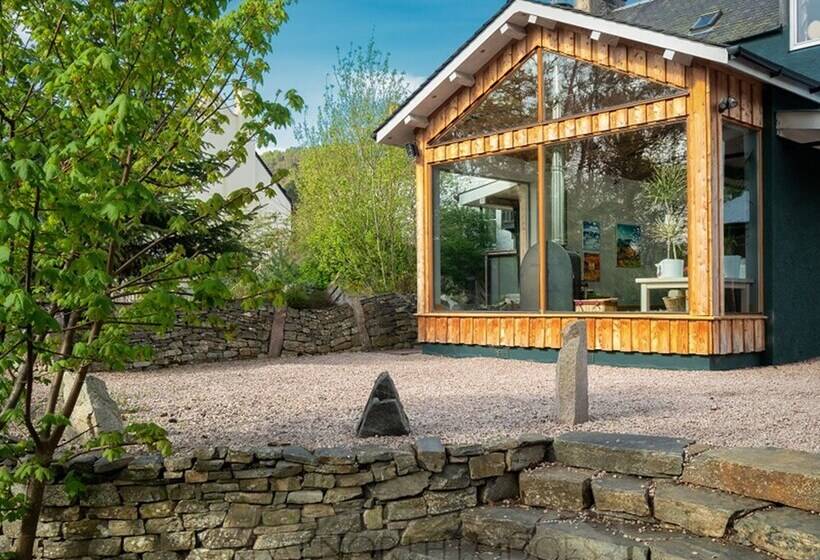 River House Garden Rooms