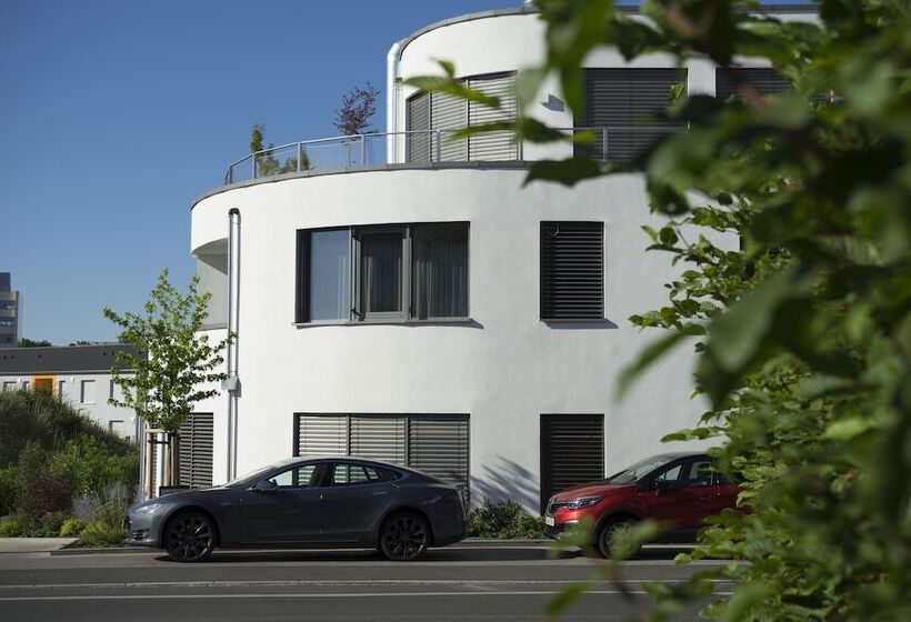 Seven Hotel + Boardinghouse