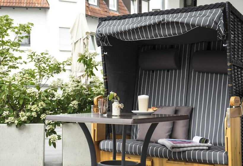 Seven Hotel + Boardinghouse