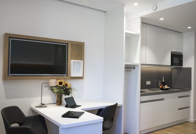 Seven Hotel + Boardinghouse