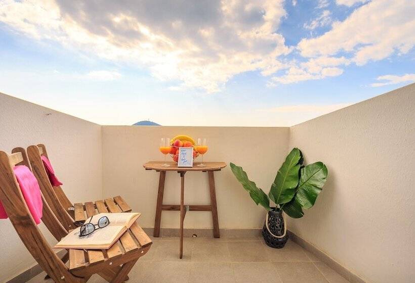 Skyscraper Apartment