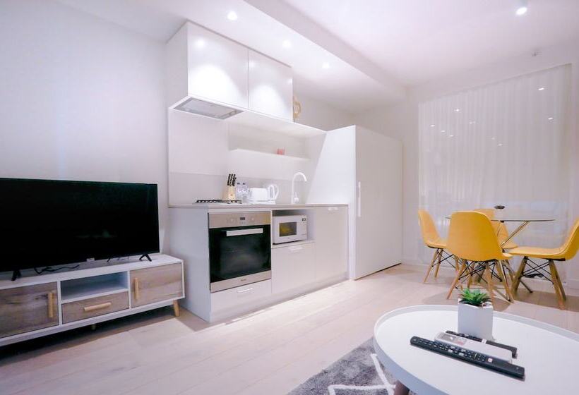 South Yarra Claremont Apartment