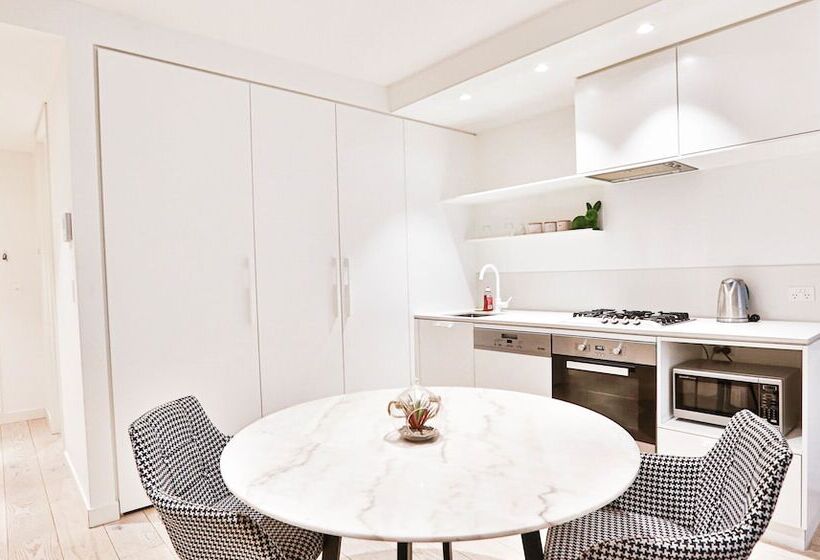 South Yarra Claremont Apartment