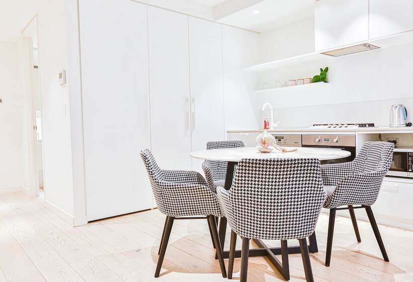 South Yarra Claremont Apartment