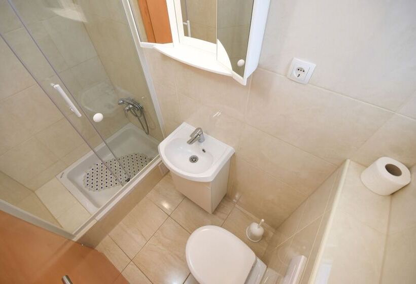 Sunshine Apartments In Baska Voda