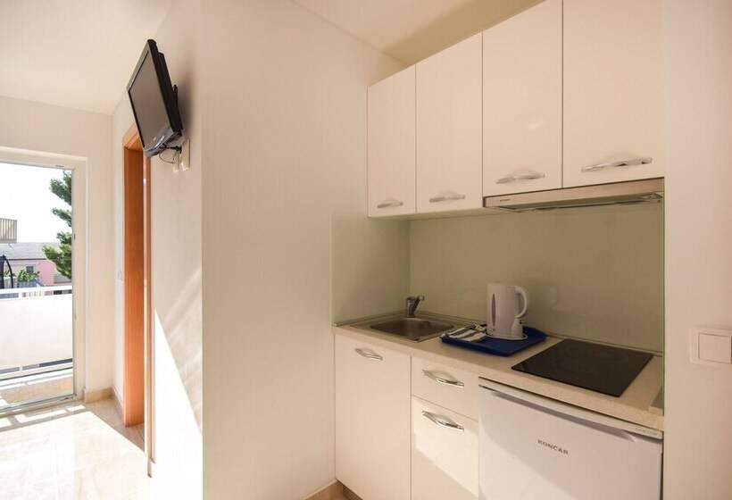 Sunshine Apartments In Baska Voda