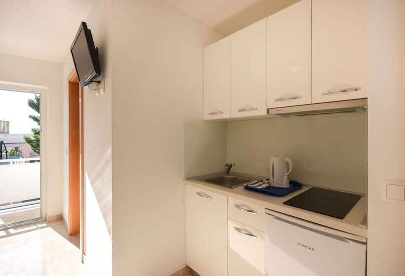 Sunshine Apartments In Baska Voda