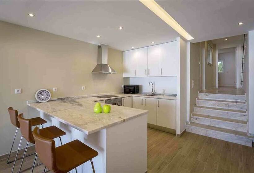 Vicky Rae Beach House