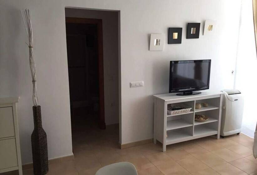 107418   Apartment In Zahara