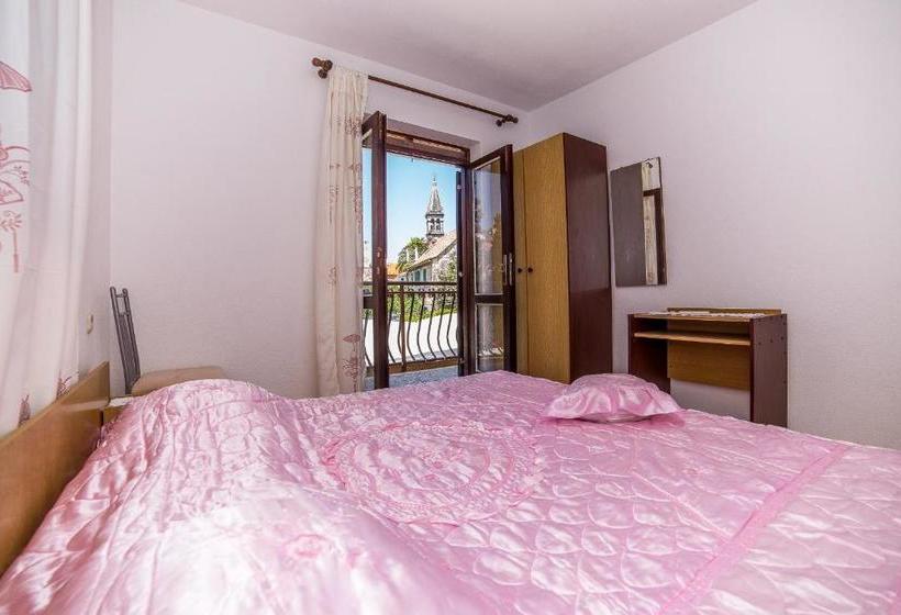 Apartments And Rooms Drpić