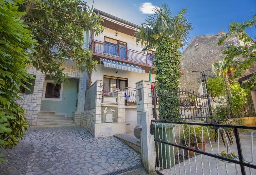 Apartment Josipa 4209