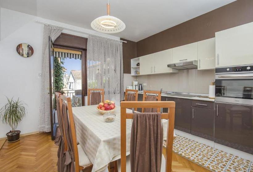 Apartment Josipa 4209