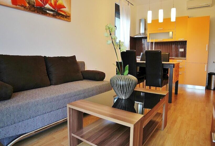 Apartment Karlo & Jakov