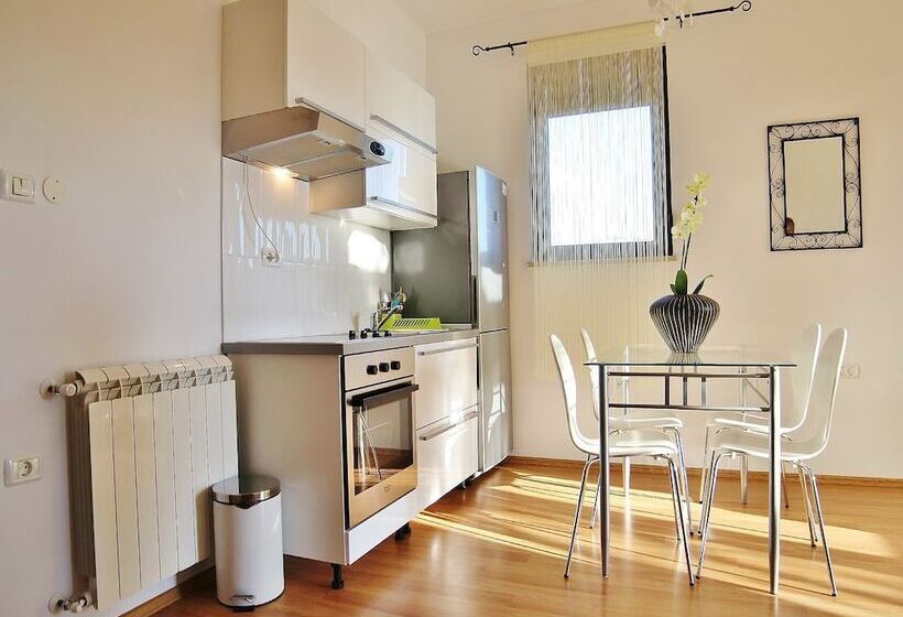 Apartment Karlo & Jakov